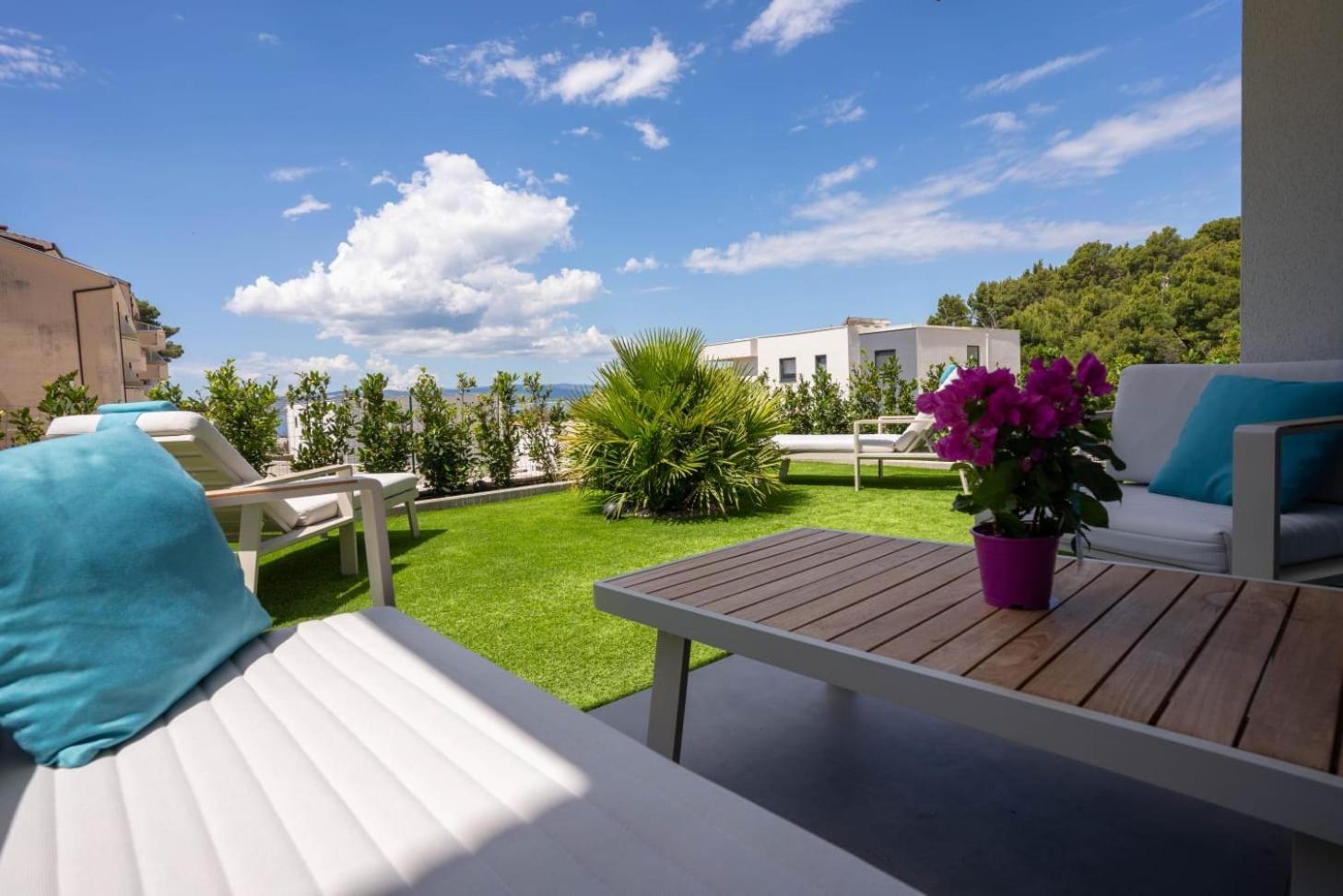 Apartmani Lara Baška Voda Buitenkant foto