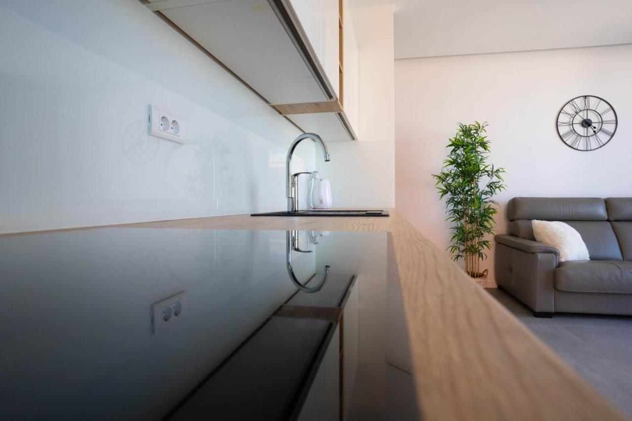 Apartmani Lara Baška Voda Buitenkant foto