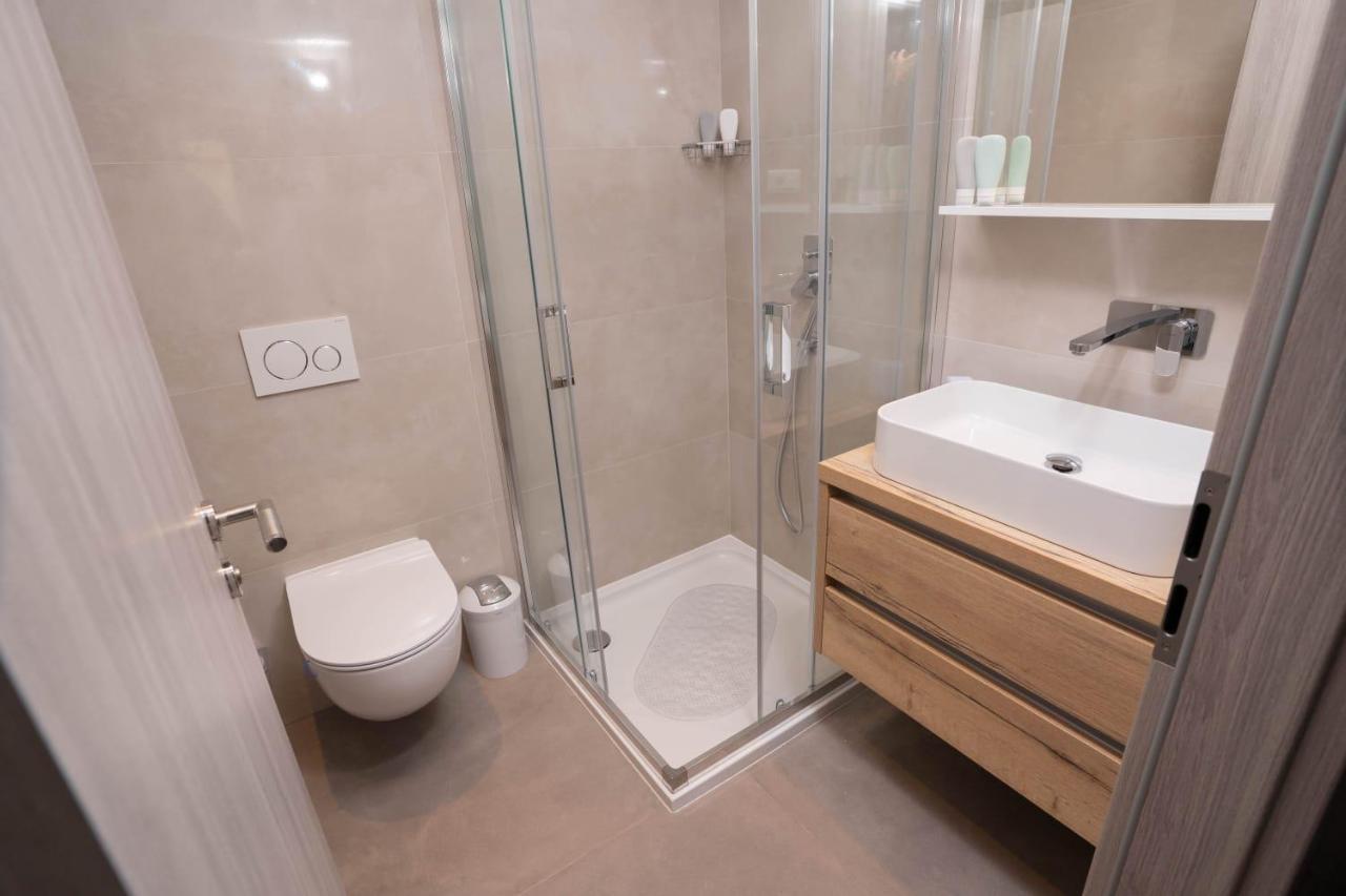 Apartmani Lara Baška Voda Buitenkant foto
